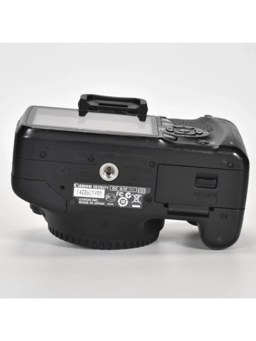 Canon EOS Rebel T2i DSLR 18MP 18-55mm Lens HD Video 10,488 Clicks 64GB SD Card